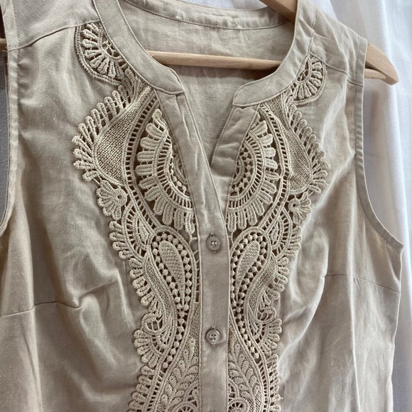 Women's Beige Linen Blend Sleeveless V-Neck Lace‎ Trim Button Front Top Bohemian - Picture 4 of 6